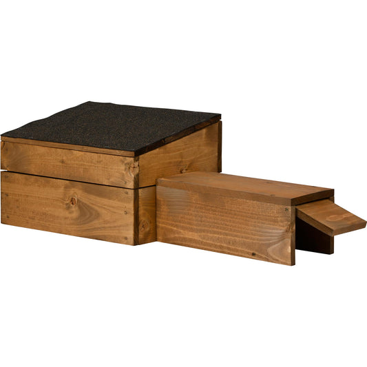 Wetterfestes Igelquartier mit Bitumendach und Schutzklappe