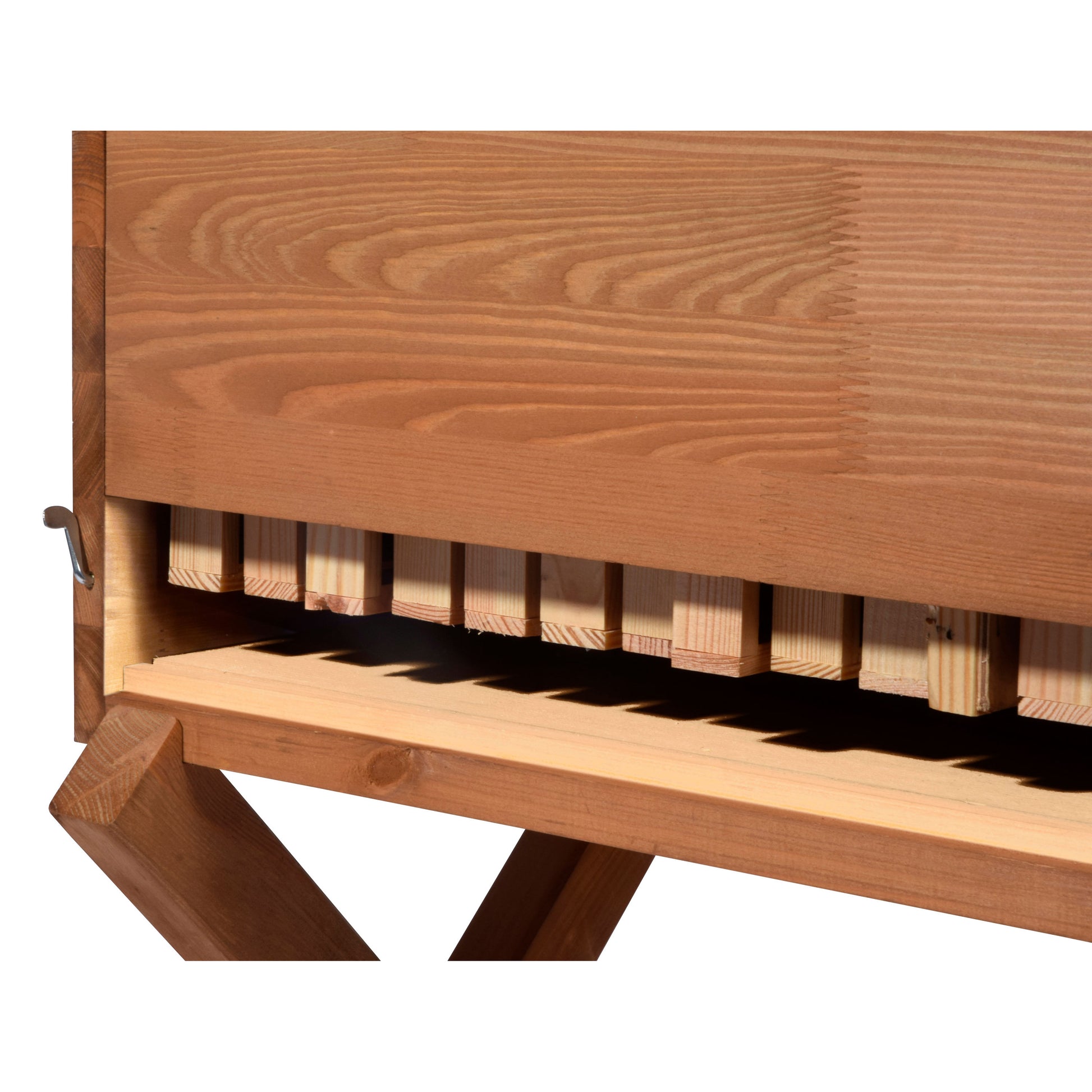 Wetterfeste Einraumbeute mit Seiteneinlass zur einfachen Varroa-Kontrolle