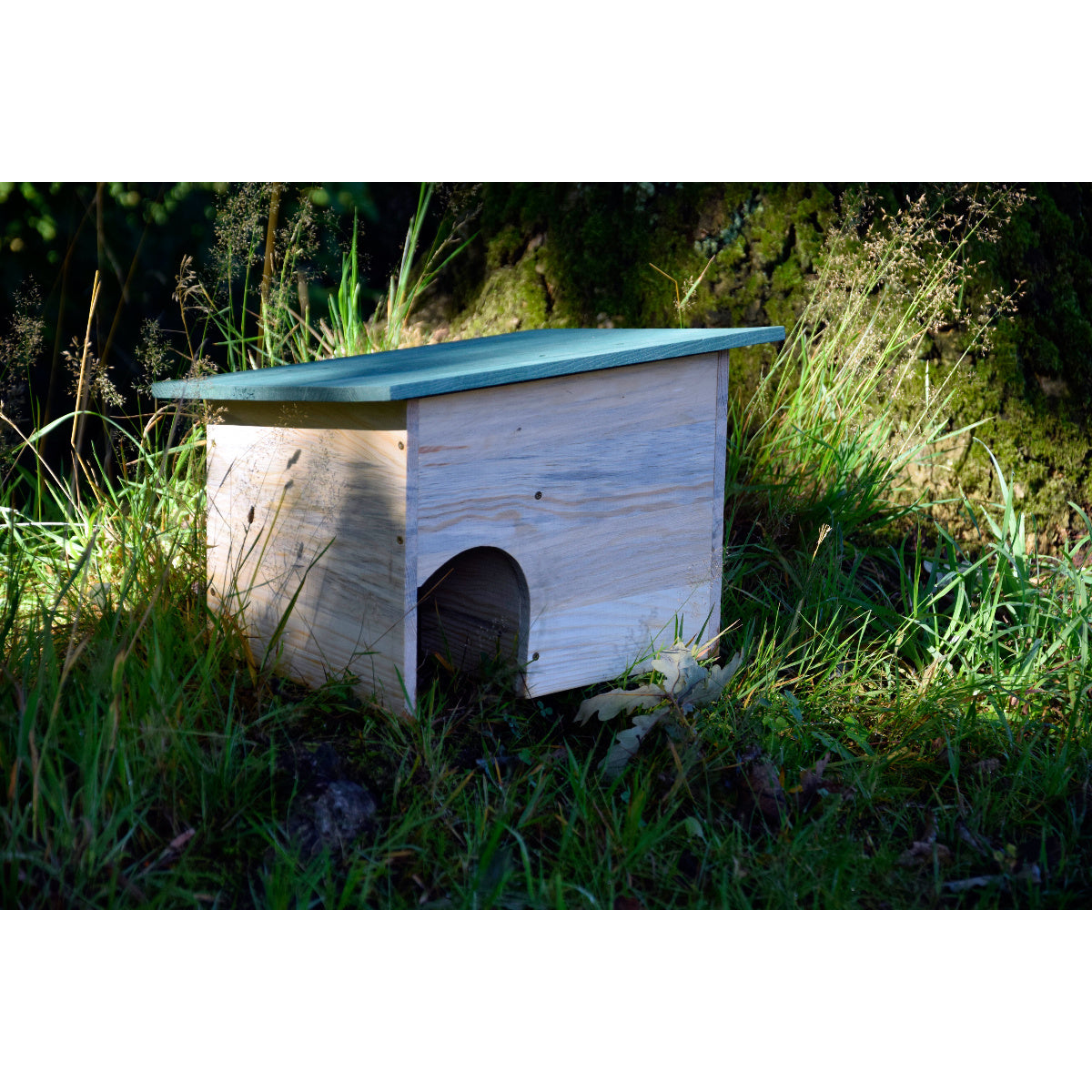 Einfach zu montierendes Igelheim mit sicherem Innenraum und langlebiger Konstruktion