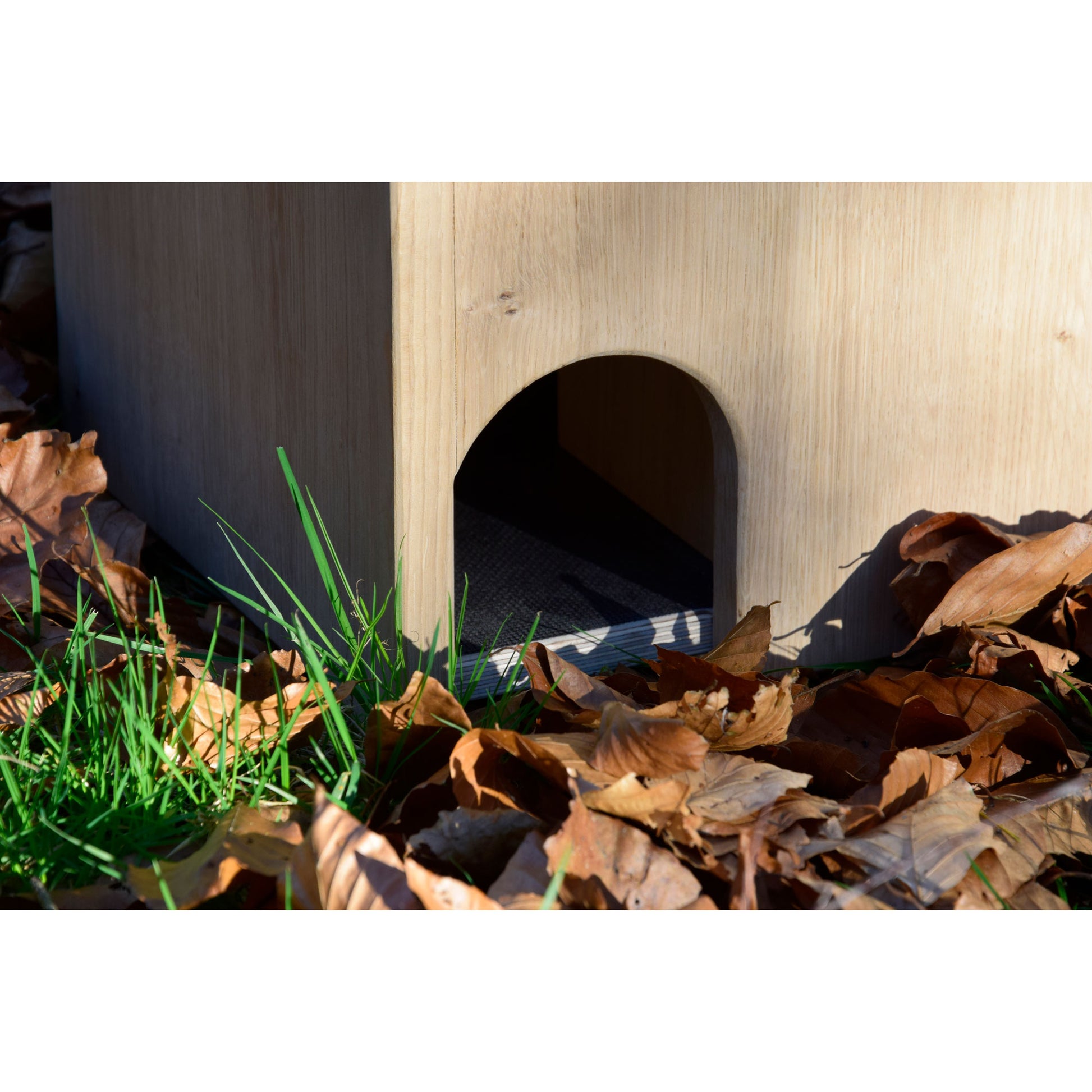 Artgerechtes Igelhaus aus FSC®-zertifiziertem Holz – ideal für naturnahe Gärten